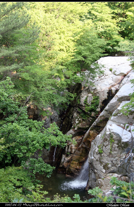 수도산 계곡 